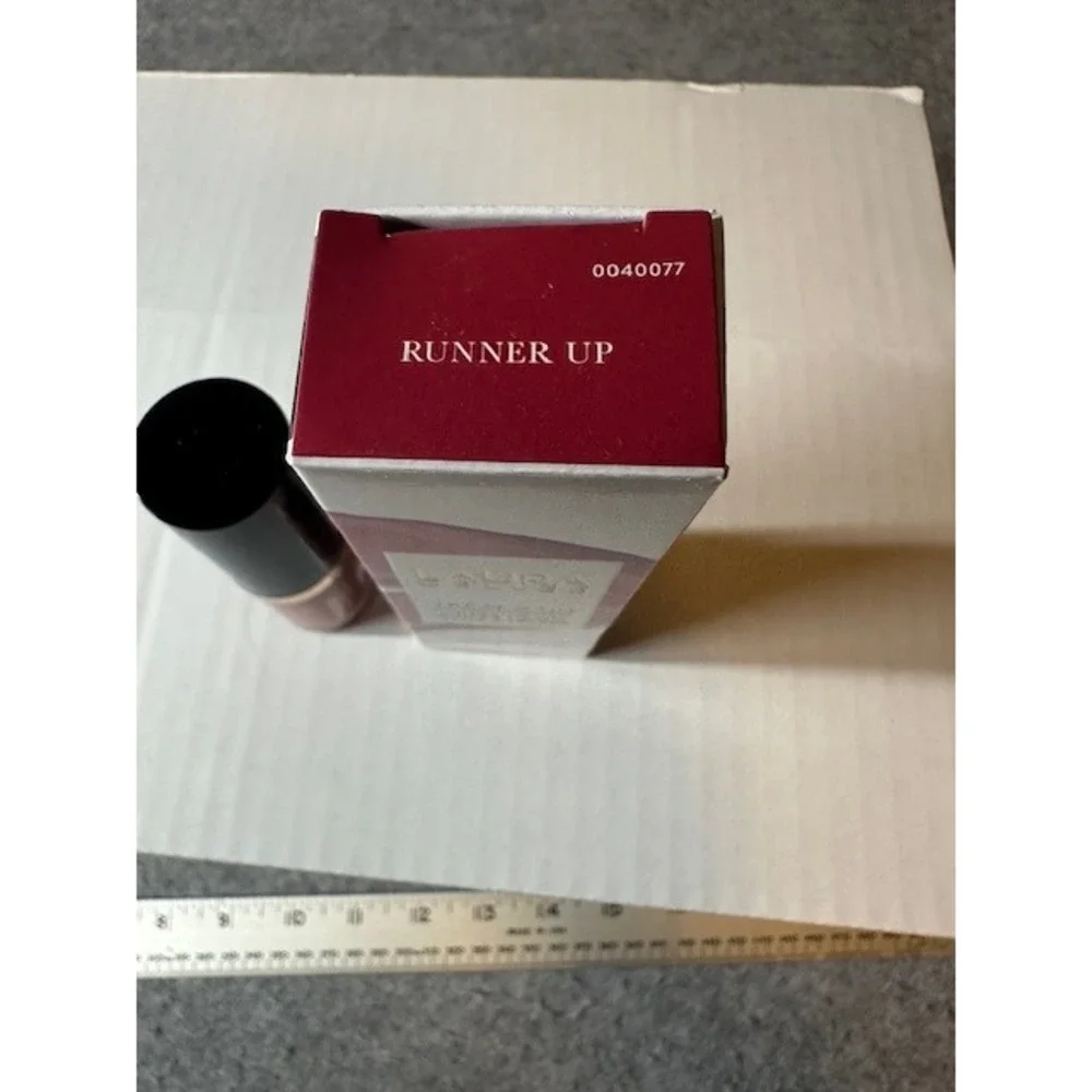 Laura Geller Treat-N-Go Tinted Lip Oil Runner Up 0.13oz New in Box
